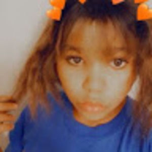 Meet your Posher, Dani girl